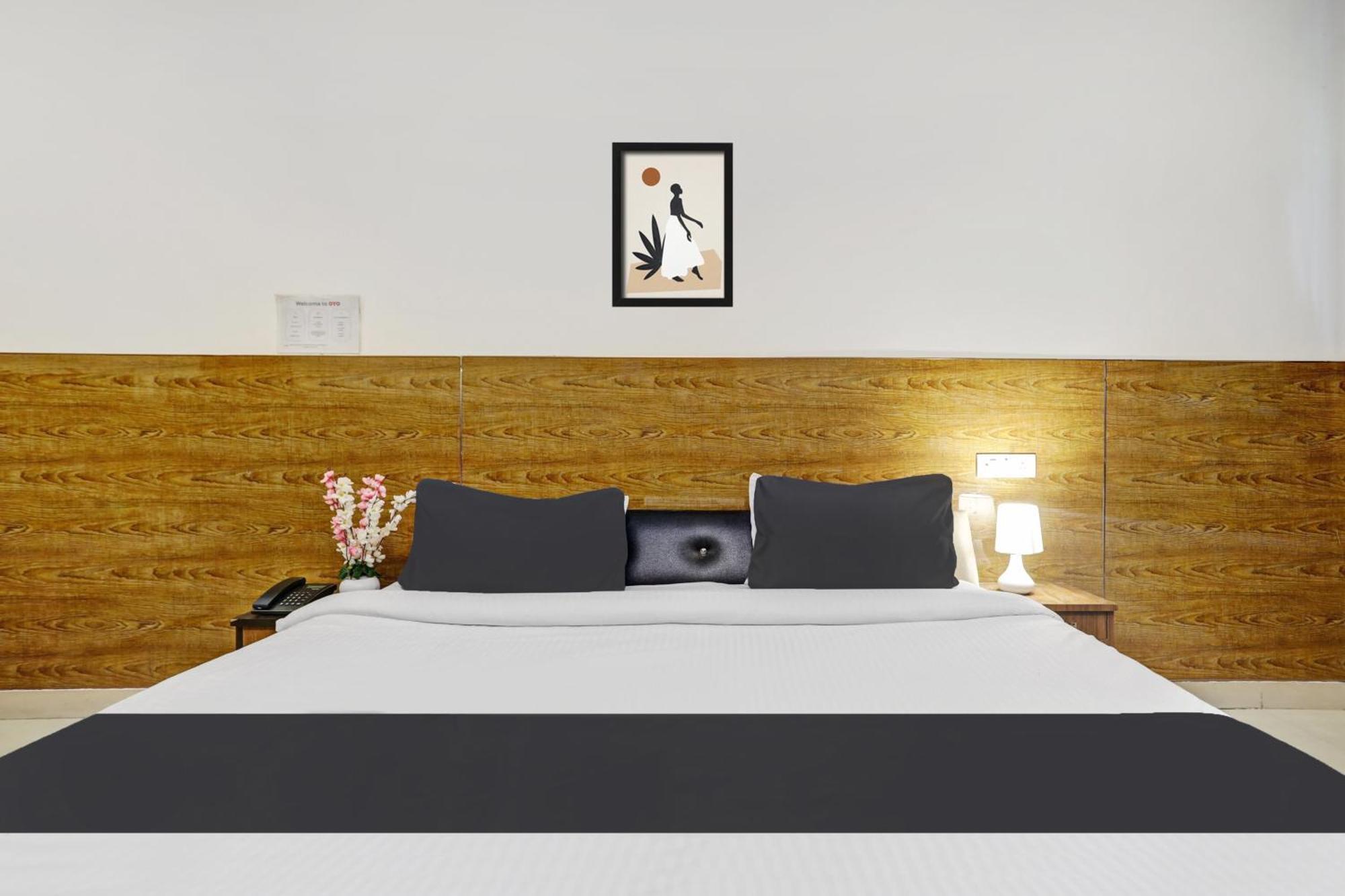 Hotel O Pratap Plaza بهاراتبور المظهر الخارجي الصورة