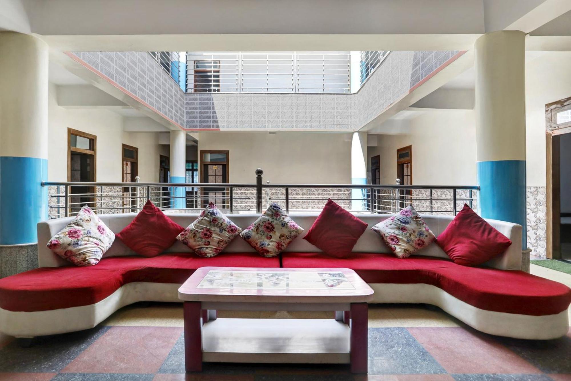 Hotel O Pratap Plaza بهاراتبور المظهر الخارجي الصورة